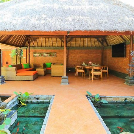 The Laras Villa Jimbaran Exterior foto